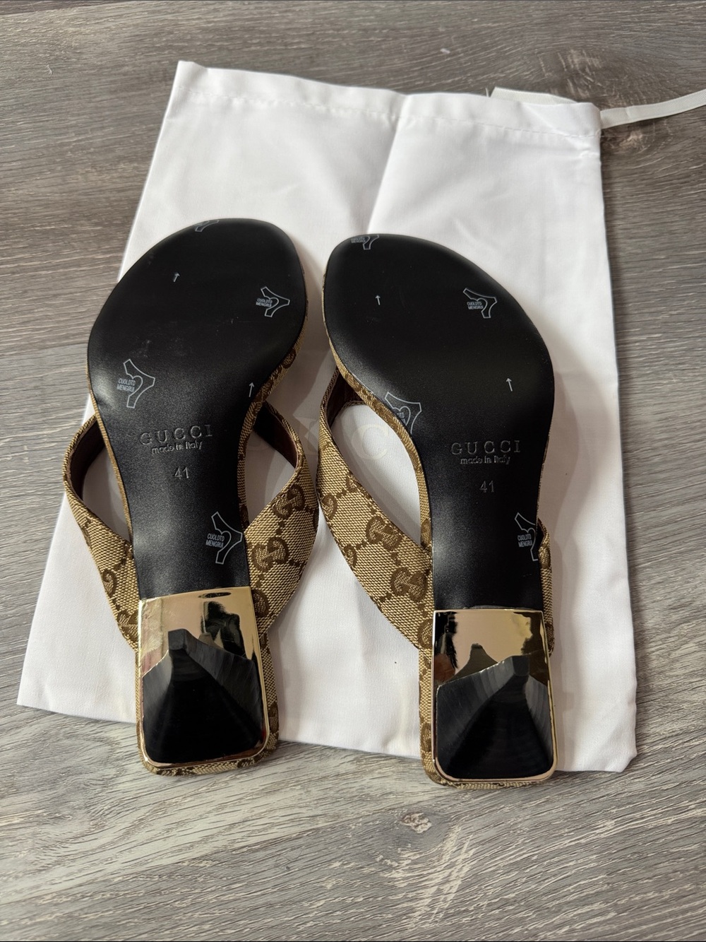 Source Unknown Tan/Brown GG Canvas Thong Sandals - Picture 3 of 4